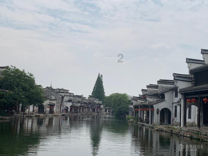 失事的飞机逃脱